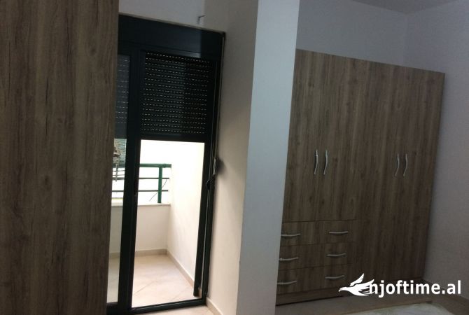 Shtepi me qera 1+1 ne Tirane - 450 Euro