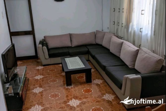 Shtepi me qera 2+1 ne Tirane - 500 Euro