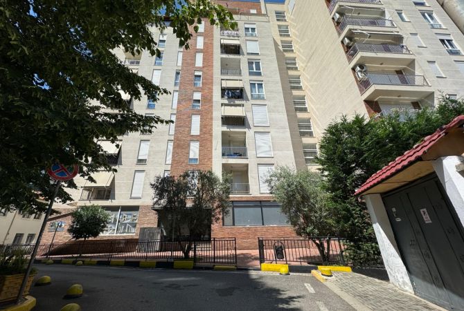 Shtepi me qera Apartament ne Tirane, 2+1, Mobilimi E mobiluar, Pagesa 750  Euro.
