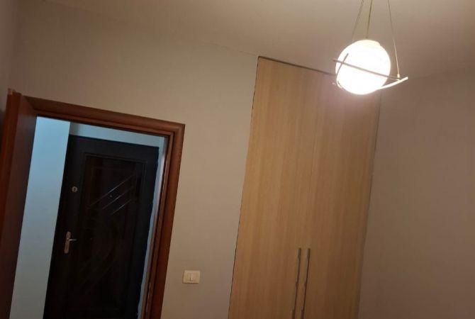 Shtepi me qera Apartament ne Tirane, 2+1, Mobilimi E mobiluar, Pagesa 450  Euro.