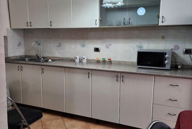 Shtepi me qera 1+1 ne Tirane - 500 Euro