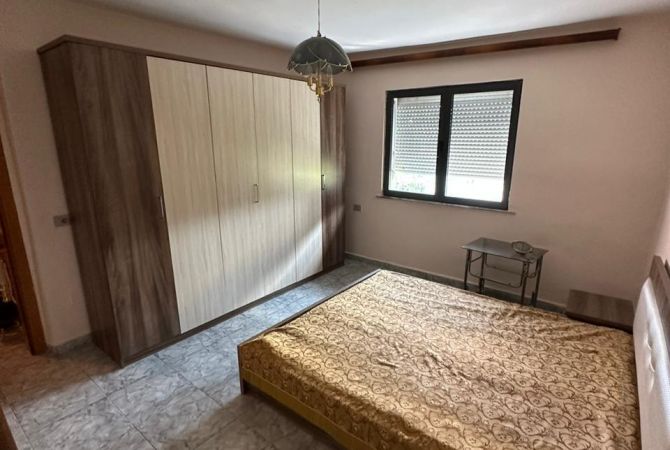 Shtepi me qera 1+1 ne Tirane - 400 Euro