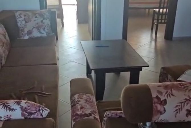 Shtepi me qera 2+1 ne Tirane - 400 Euro