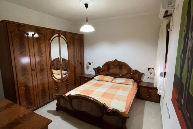 Shtepi me qera 2+1 ne Tirane - 65,000 Leke