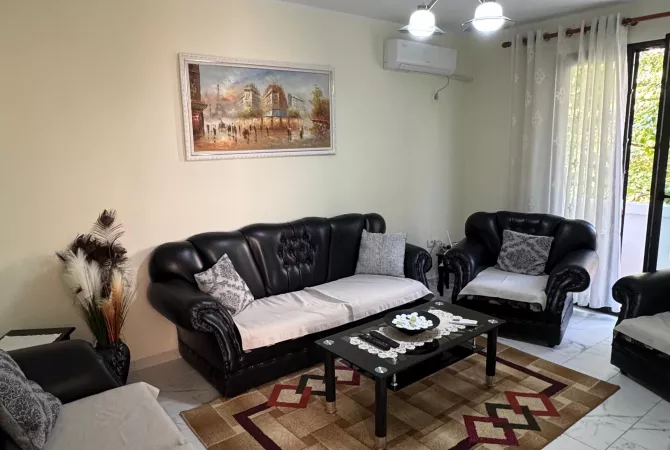 Shtepi me qera 2+1 ne Tirane - 500 Euro