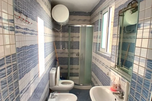Shtepi me qera 1+1 ne Tirane - 45,000 Leke