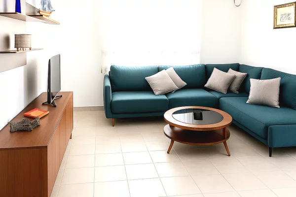 Shtepi me qera 2+1 ne Tirane - 700 Euro