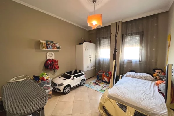 Shtepi me qera 2+1 ne Tirane - 600 Euro