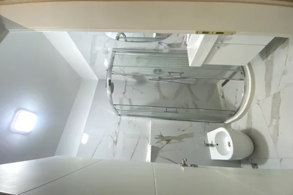 Shtepi me qera Apartament ne Tirane, 1+1, Mobilimi E mobiluar, Pagesa 55,000  Leke.