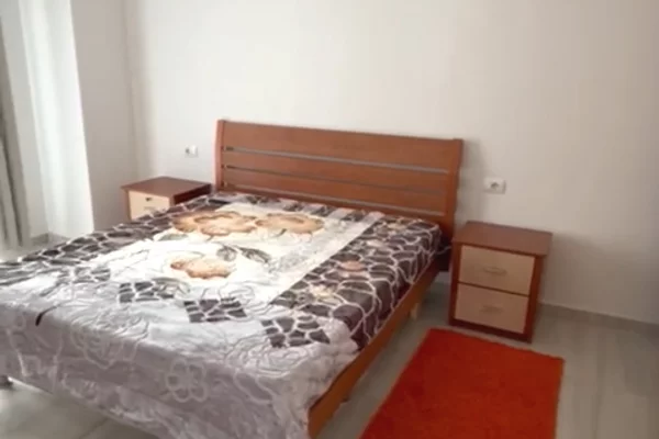 Shtepi me qera 1+1 ne Tirane - 650 Euro