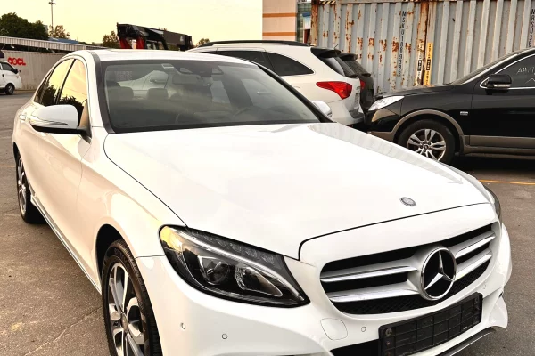 Cars for sale in Tirana, Mercedes-Benz, 2015 Diesel,Kambio Automatik Payment 15,000  Euro.