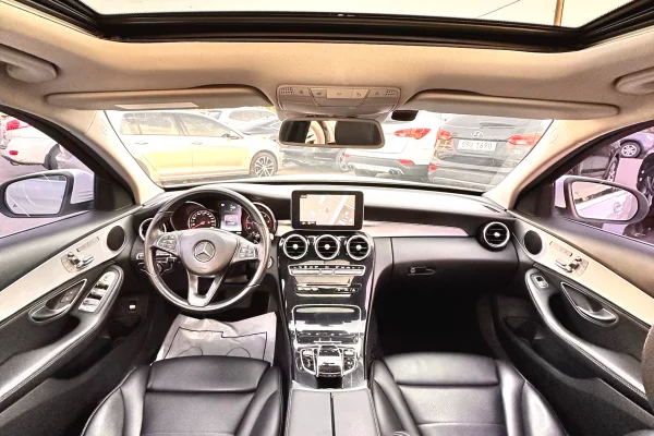 Makina ne shitje ne Tirane - 15,000 Euro