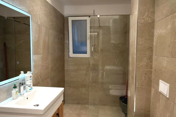 Shtepi me qera 1+1 ne Tirane - 550 Euro