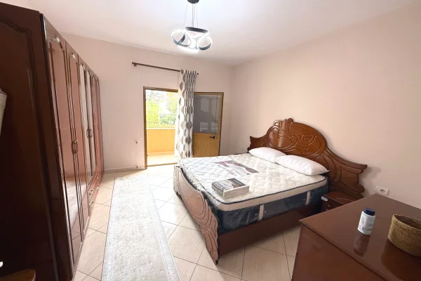 Shtepi me qera 2+1 ne Tirane - 45,000 Leke