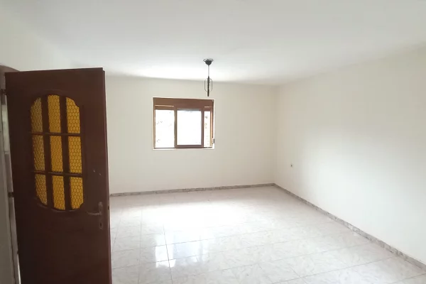 Shtepi me qera 1+1 ne Tirane - 24,000 Leke