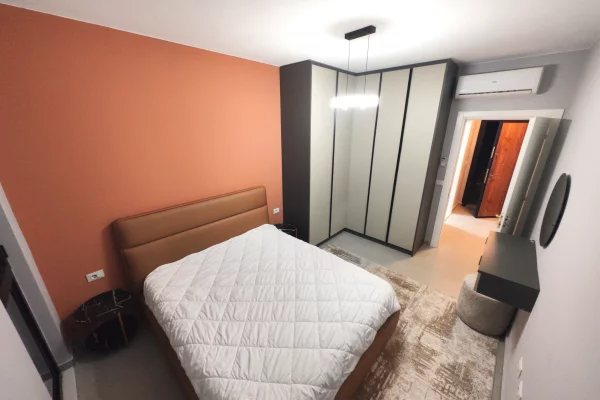 Shtepi me qera 1+1 ne Tirane - 570 Euro