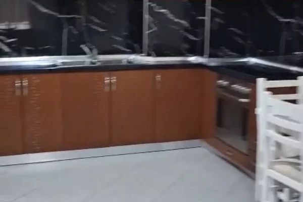 Shtepi me qera 1+1 ne Tirane - 35,000 Leke