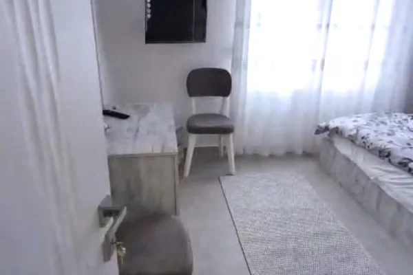 Shtepi me qera 2+1 ne Tirane - 650 Euro