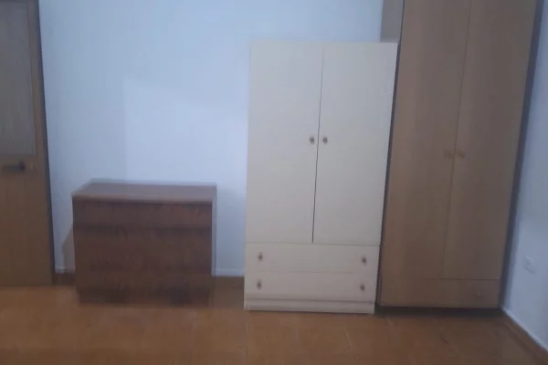 Shtepi me qera Apartament ne Tirane, 1+1, Mobilimi E mobiluar, Pagesa 30,000  Leke.