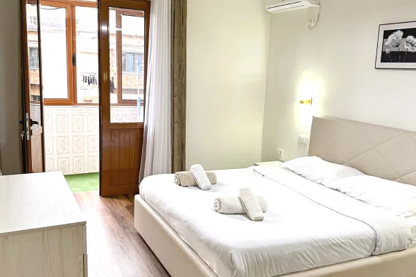 Shtepi me qera Apartament ne Tirane, 2+1, Mobilimi E mobiluar, Pagesa 70,000  Leke.