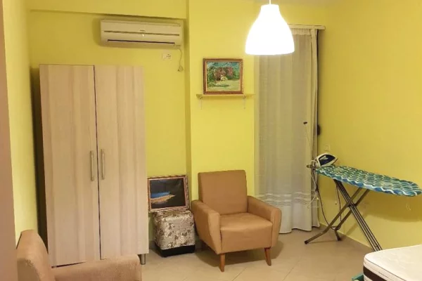 Shtepi me qera Apartament ne Tirane, 2+1, Mobilimi E mobiluar, Pagesa 680  Euro.