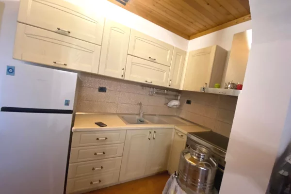 Penthouse (panoramic top floor) for rent in Tirana 1+1, Furnished