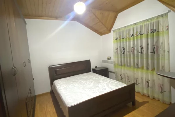 Penthouse (panoramic top floor) for rent in Tirana 1+1, Furnished