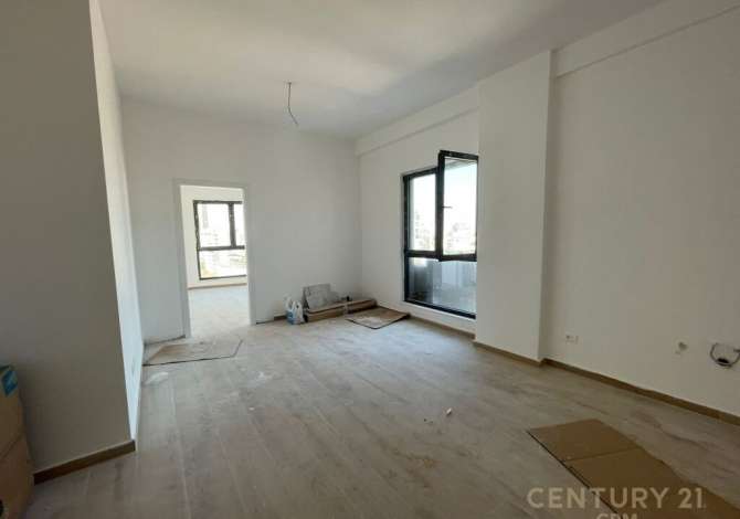 Zyre per qera te Pazari i Ri