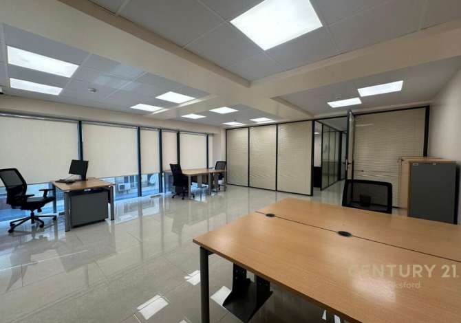 Ambient biznesi me qera 3+1 ne Tirane - 1,500 Euro