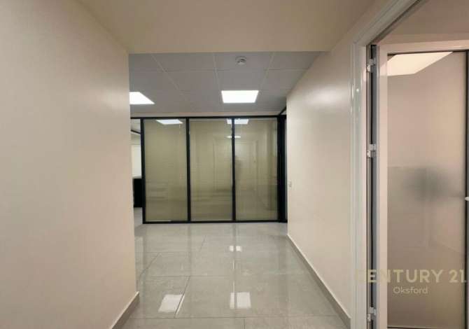 JAPIM ME QIRA AMBIENT ZYRASH TEK FAKULTETI EKONOMIK!