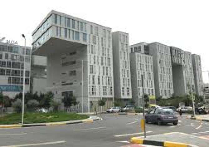 Ambient biznesi me qera 3+1 ne Tirane - 1,000 Euro