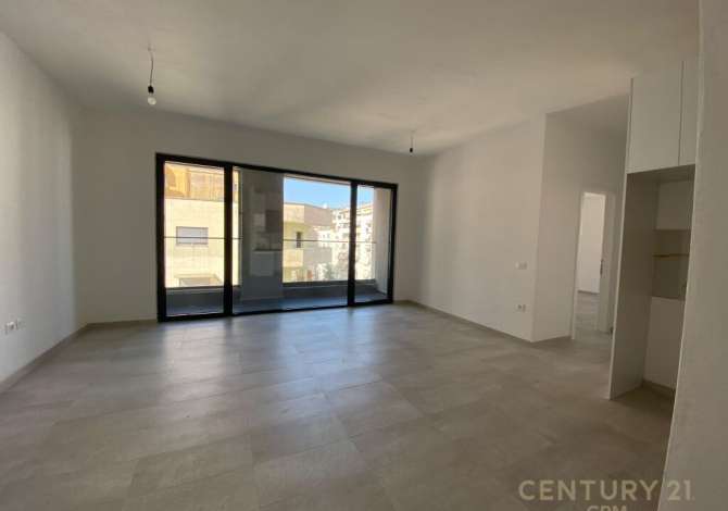 Ambient biznesi me qera 3+1 ne Tirane - 750 Euro