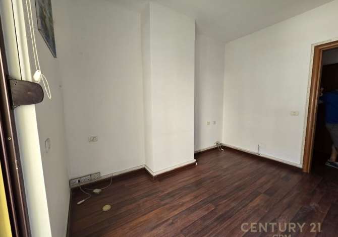 Ambient biznesi me qera 3+1 ne Tirane - 700 Euro