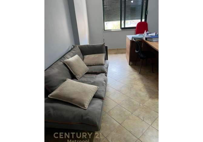 Ambient biznesi me qera 3+1 ne Tirane - 500 Euro