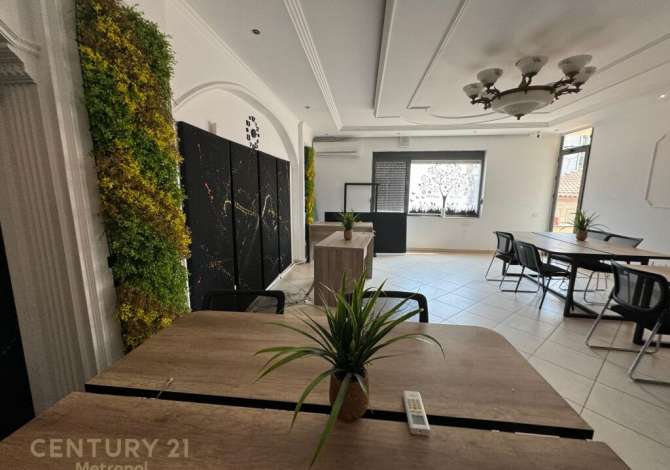 Ambient biznesi me qera 3+1 ne Tirane - 1,000 Euro