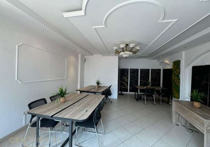 ZYRA ME QIRA, RRUGA E BARRIKADAVE!