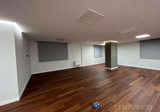 Ambient biznesi me qera 3+1 ne Tirane - 1,500 Euro