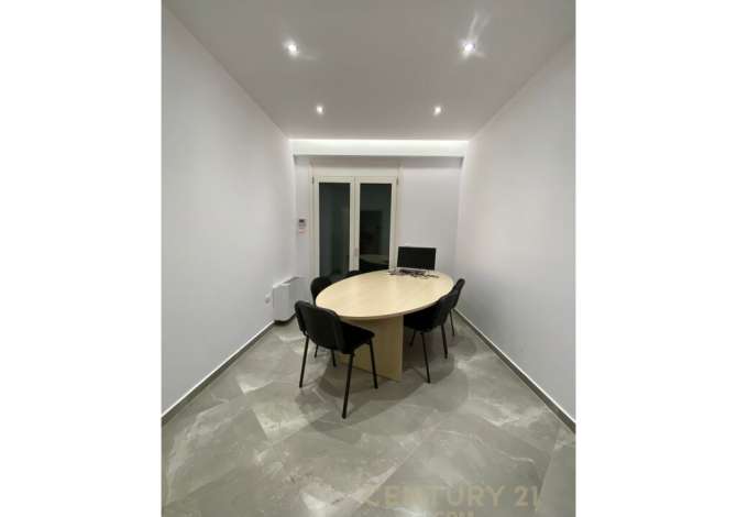 Jepen Zyra Moderne me Qira ne Rrugen e Kosovareve