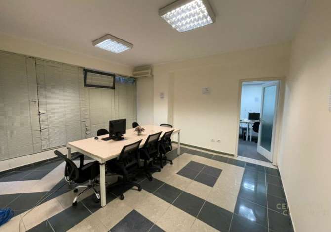 Ambient biznesi me qera 3+1 ne Tirane - 3,500 Euro