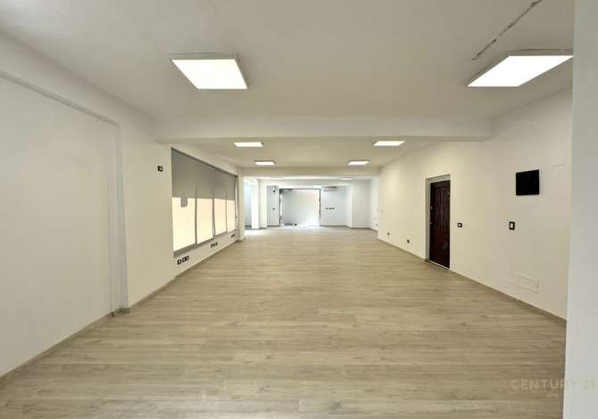 Ambient biznesi me qera 3+1 ne Tirane - 1,200 Euro