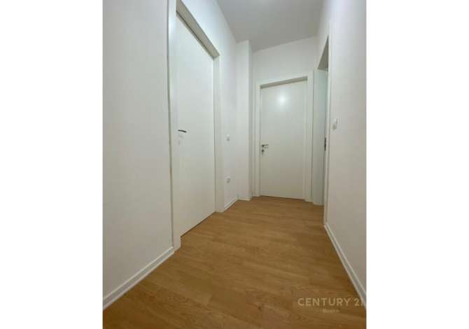 Ambient biznesi me qera 3+1 ne Tirane - 700 Euro