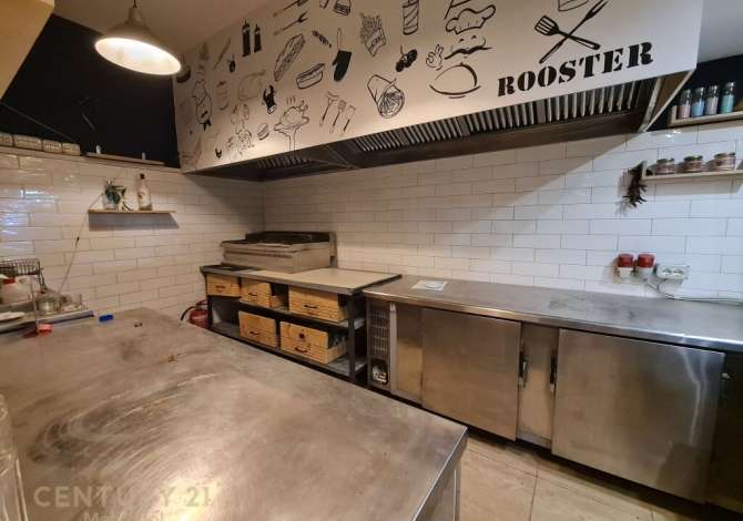 Ambient biznesi me qera 2+1 ne Tirane - 1,000 Euro