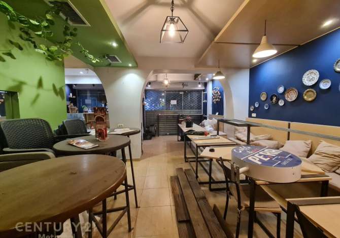 Ambient biznesi me qera 2+1 ne Tirane - 1,000 Euro