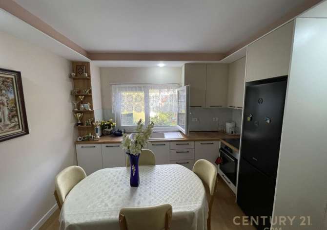 Shtepi me qera 1+1 ne Tirane - 800 Euro