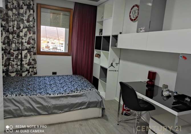 Shtepi me qera 3+1 ne Tirane - 1,200 Euro