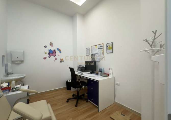 Ambient biznesi me qera 3+1 ne Tirane - 2,000 Euro