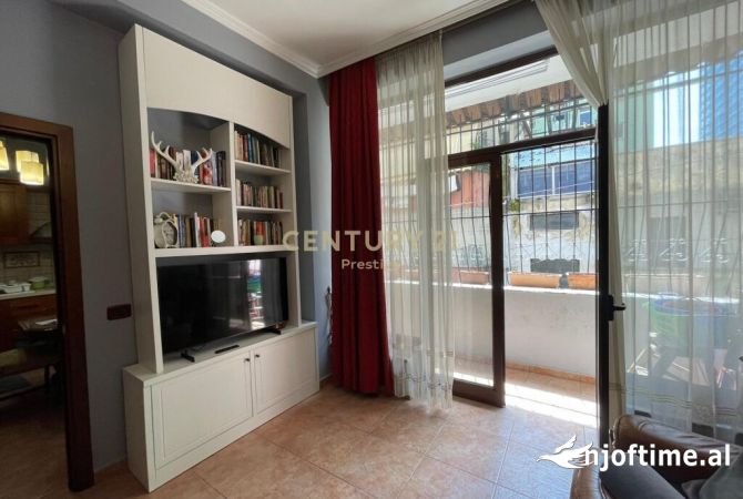 Shtepi me qera 2+1 ne Tirane - 650 Euro