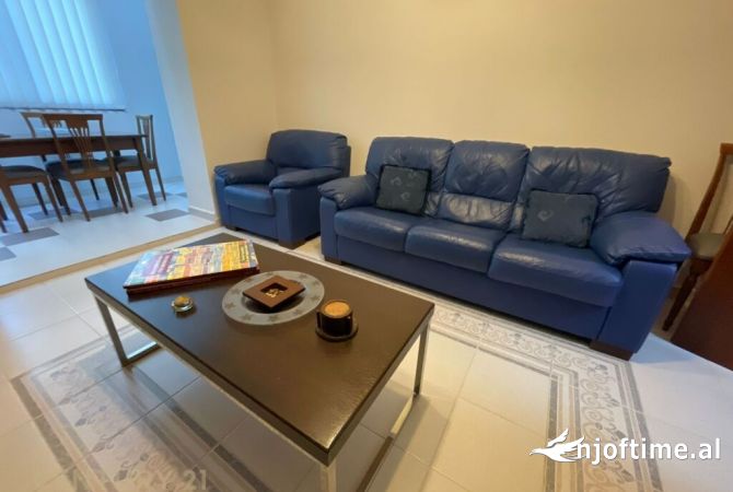 Shtepi me qera 2+1 ne Tirane - 700 Euro