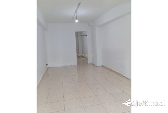 Ambient biznesi me qera 1+1 ne Tirane - 650 Euro