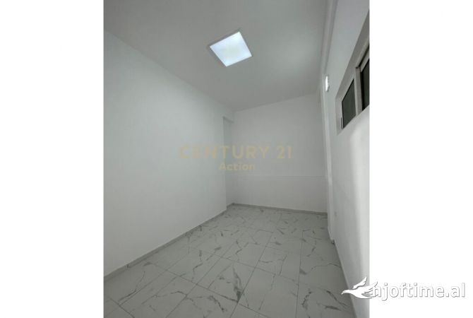 Ambient biznesi me qera 1+1 ne Tirane - 750 Euro